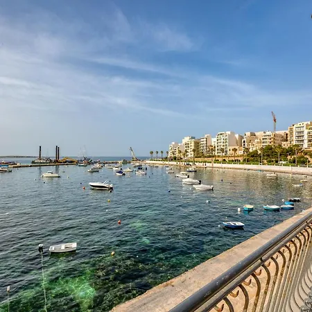 דירה A Sunny 2br Pent With Comfy, Fully Equipped Living By 360 Estates *