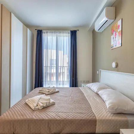 A Sunny 2br Pent With Comfy, Fully Equipped Living By 360 Estates St. Paul's Bay