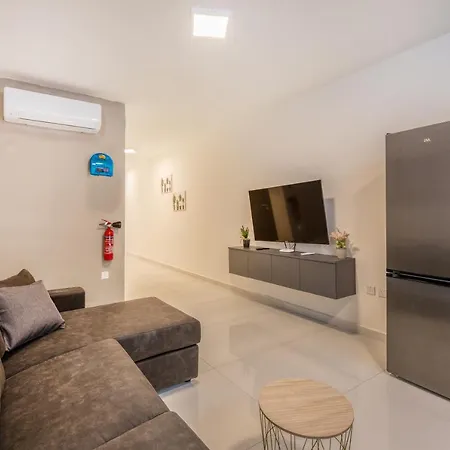 A Sunny 2br Pent With Comfy, Fully Equipped Living By 360 Estates Apartamento St. Paul's Bay