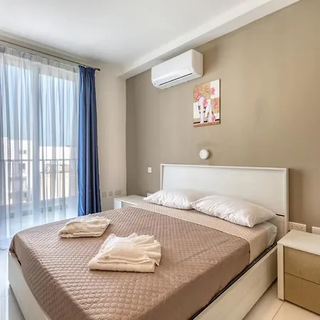 Apartamento A Sunny 2br Pent With Comfy, Fully Equipped Living By 360 Estates St. Paul's Bay