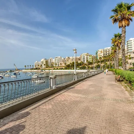 A Sunny 2br Pent With Comfy, Fully Equipped Living By 360 Estates * St. Paul's Bay