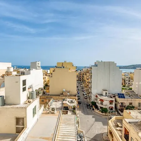 Apartamento A Sunny 2br Pent With Comfy, Fully Equipped Living By 360 Estates St. Paul's Bay