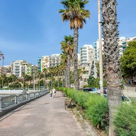 Apartamento A Sunny 2br Pent With Comfy, Fully Equipped Living By 360 Estates St. Paul's Bay