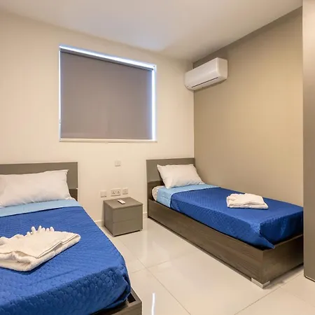 A Sunny 2br Pent With Comfy, Fully Equipped Living By 360 Estates St. Paul's Bay